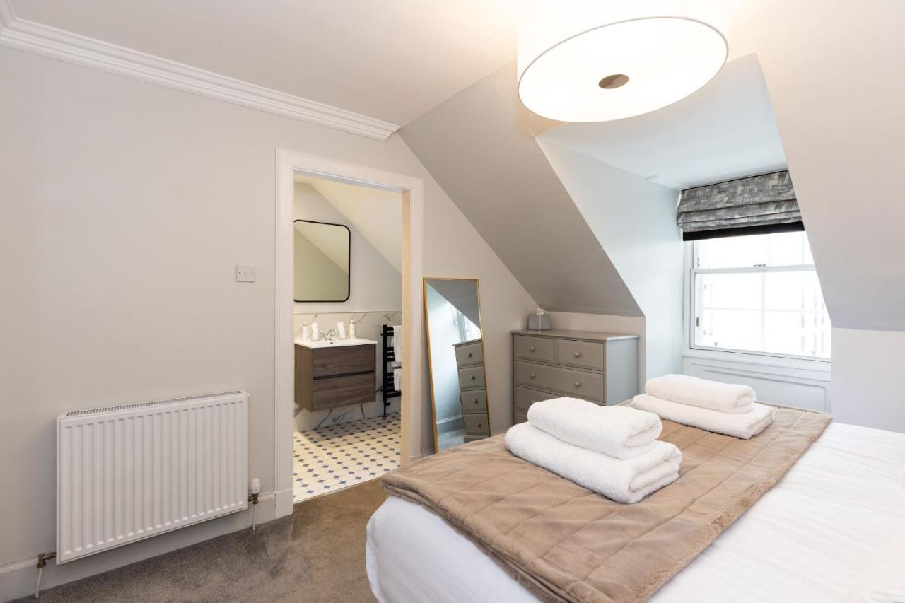 Righ Properties - Luxurious City Centre Three Bedroom Apartment 에든버러 외부 사진