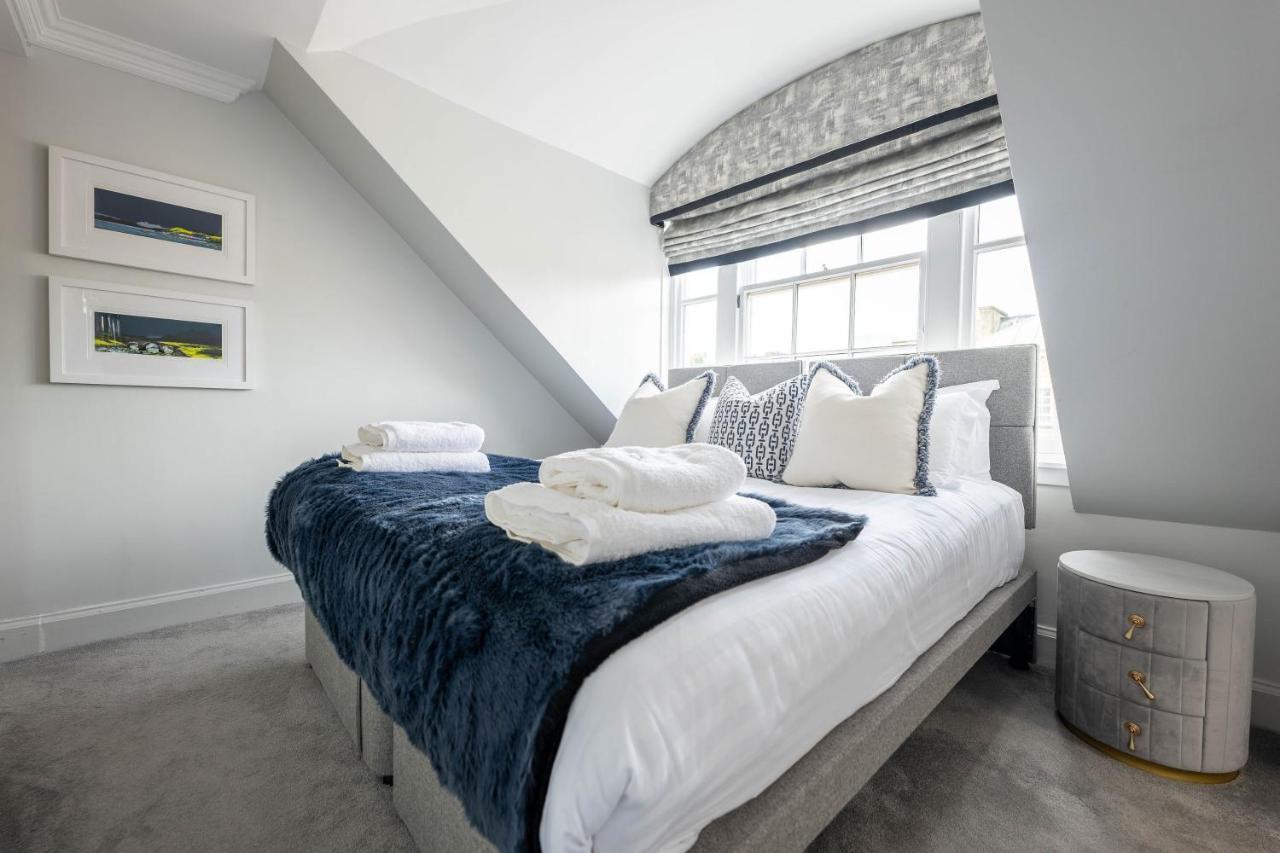 Righ Properties - Luxurious City Centre Three Bedroom Apartment 에든버러 외부 사진